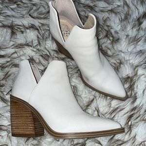 Vince camuto eggshell booties
